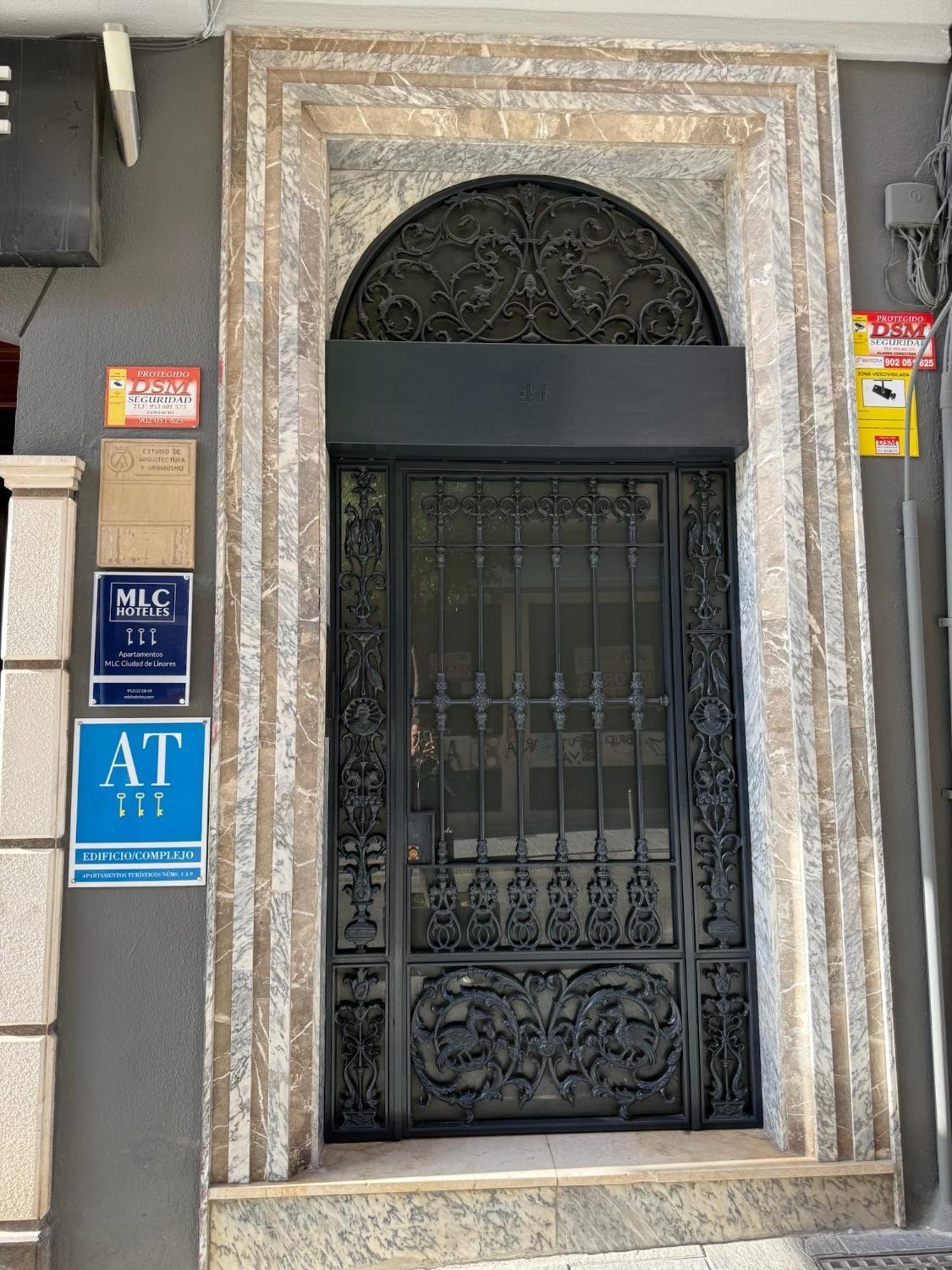 לינארס Apartamentos Mlc Ciudad De Linares מראה חיצוני תמונה